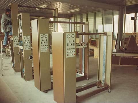 H-41 coating machine introduced as a world first in 1979 H-41 coating machine introduced as a world first in 1979