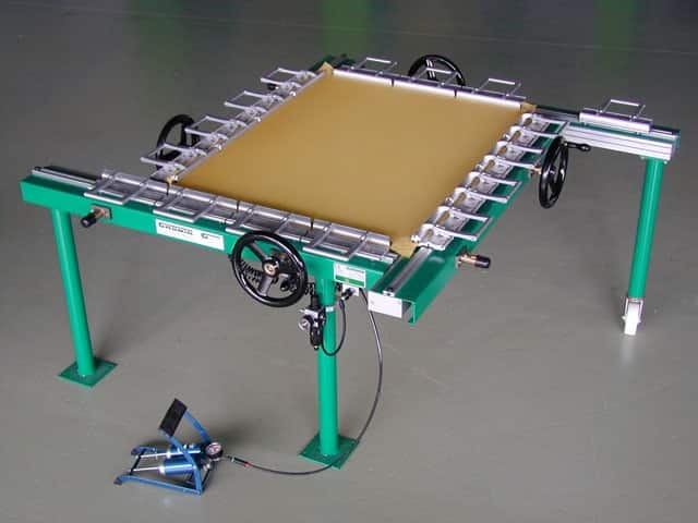 g-stretch-210_01.jpg g-stretch-210_01.jpg