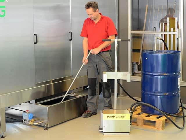 pumpcaddy_01.jpg pumpcaddy_01.jpg